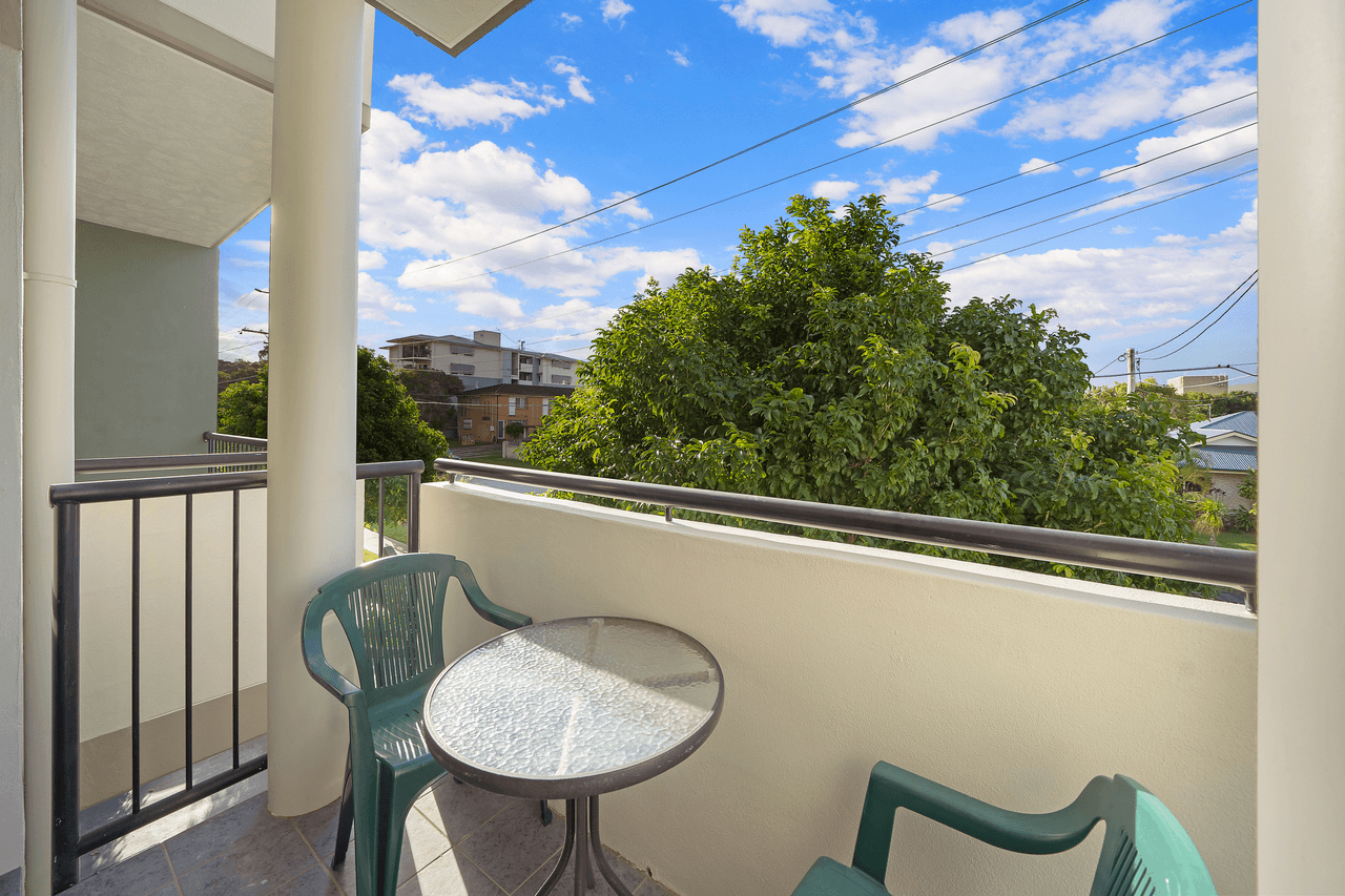 3/11 McNaughton Street, REDCLIFFE, QLD 4020