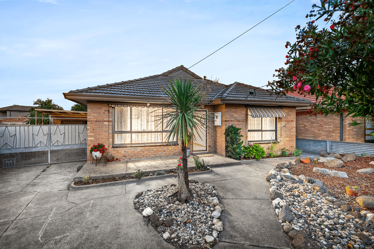 4 Irvin Court, FAWKNER, VIC 3060