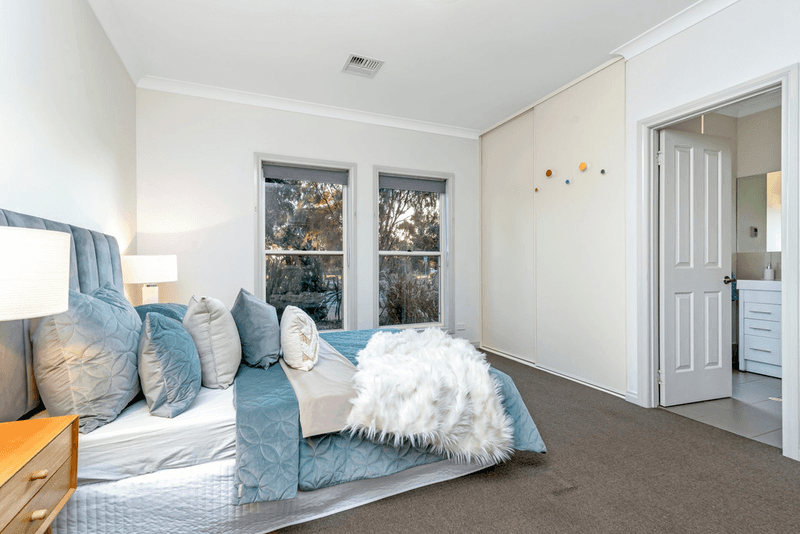 11 Atlantis Avenue, SEAFORD MEADOWS, SA 5169