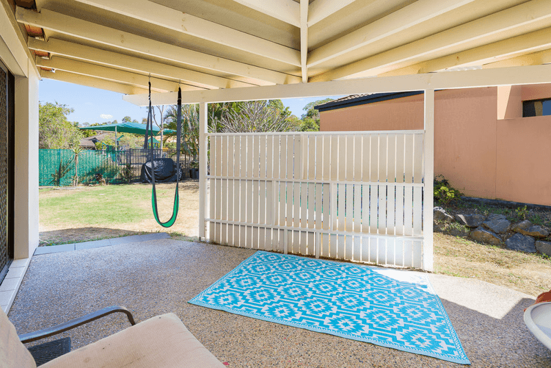 6 Howland Circuit, Pacific Pines, QLD 4211