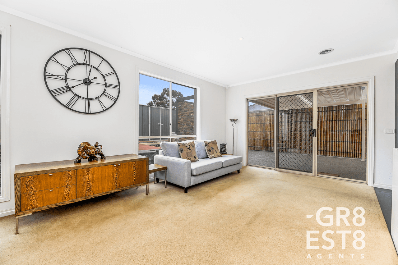 26 Sallybrook Cct, NARRE WARREN, VIC 3805