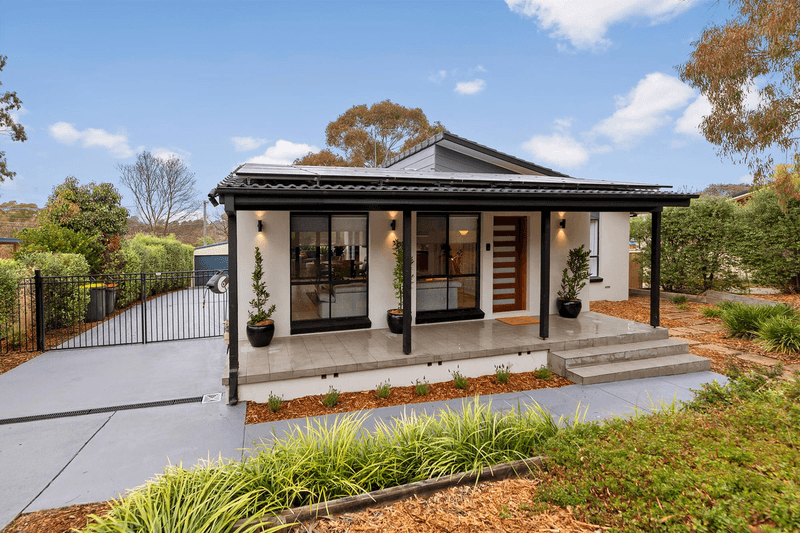24 Max Henry Crescent, MACARTHUR, ACT 2904