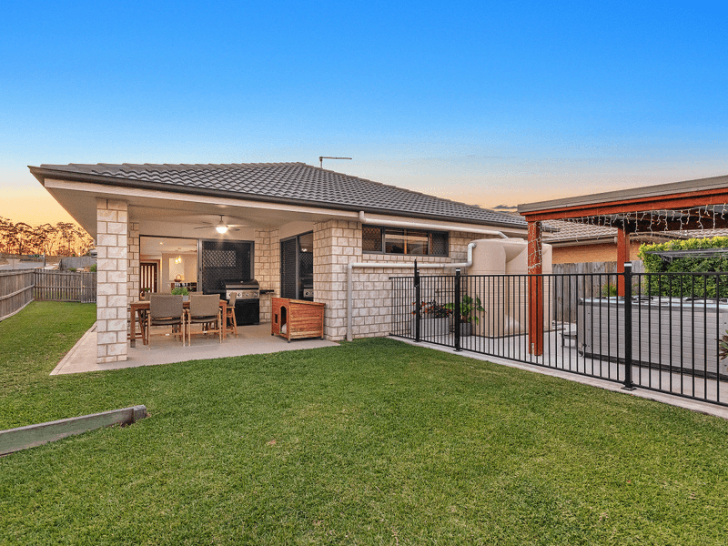 8 Kowari Street, Deebing Heights, QLD 4306