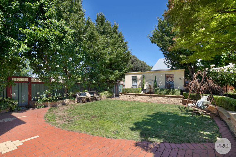801 & 803 Doveton Street North, SOLDIERS HILL, VIC 3350