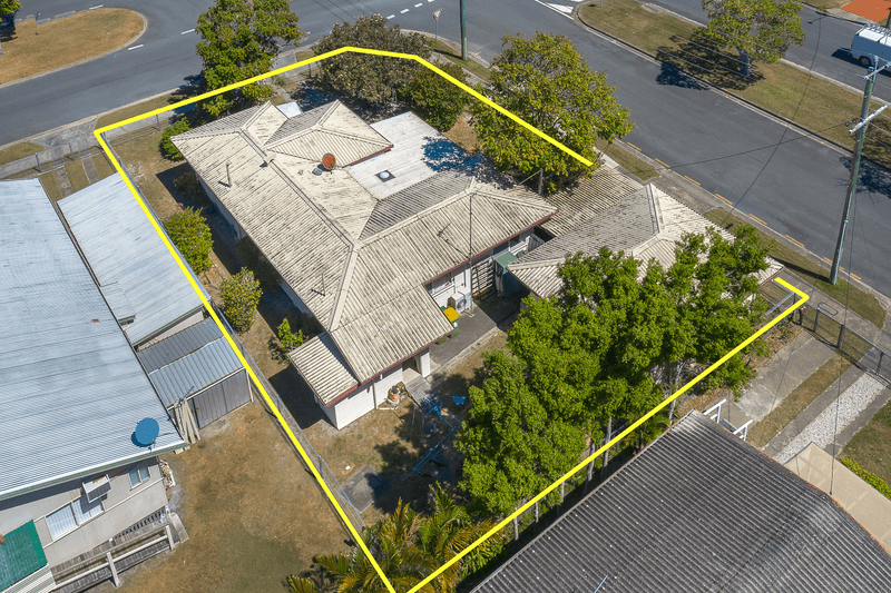 35 Walton Street, SOUTHPORT, QLD 4215