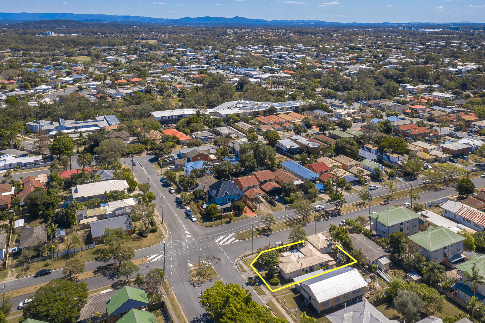 35 Walton Street, SOUTHPORT, QLD 4215