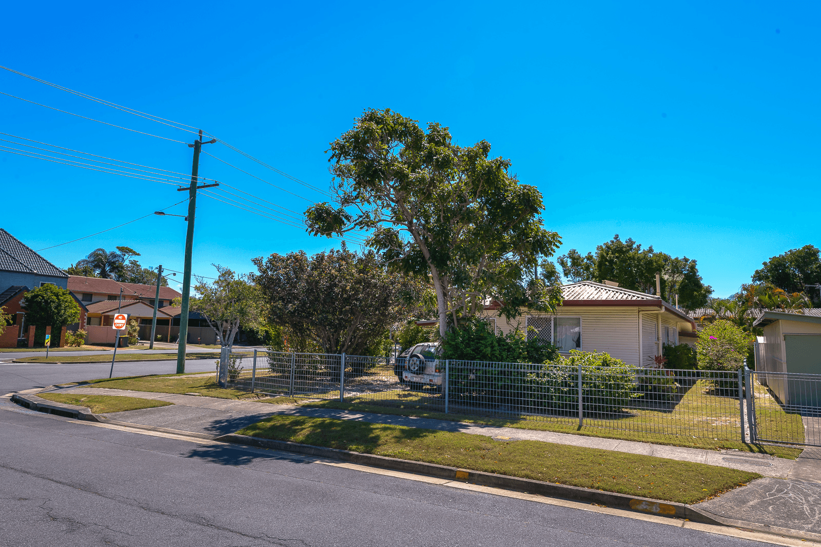 35 Walton Street, SOUTHPORT, QLD 4215