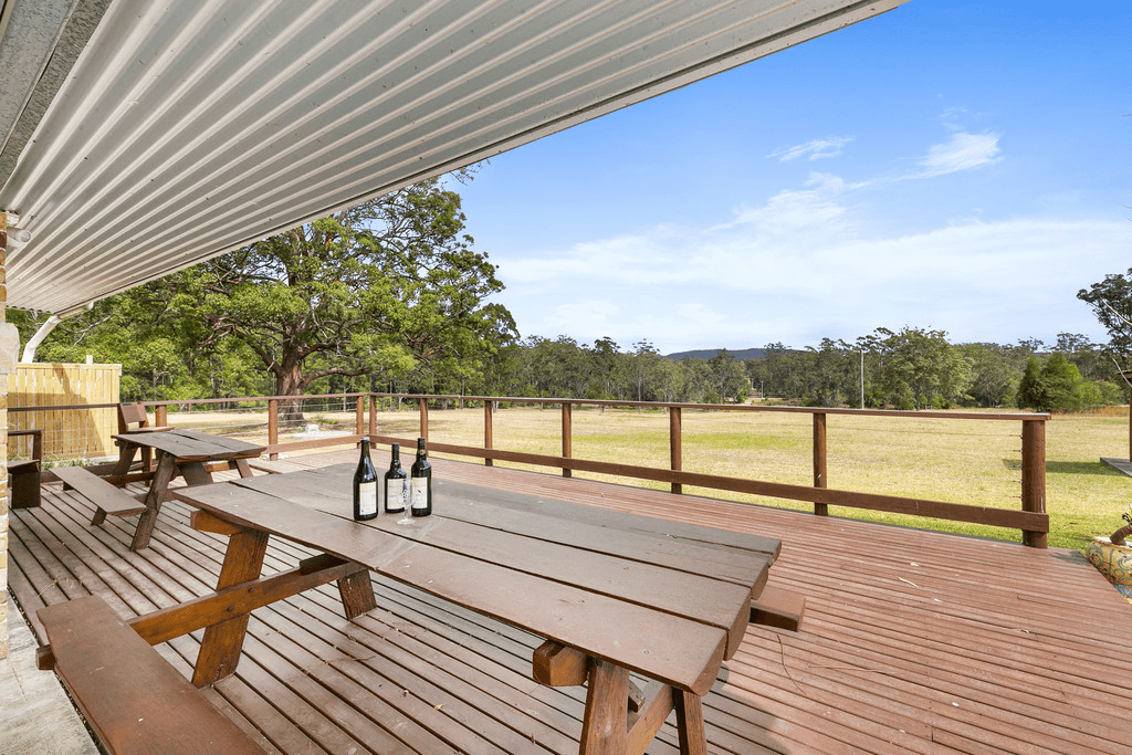 215 Roseneath Road, BOBS CREEK, NSW 2439