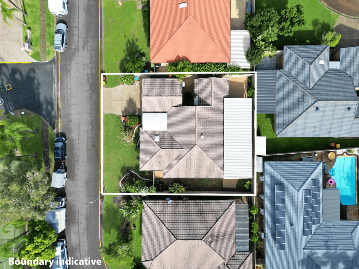 12 Resort Drive, ROBINA, QLD 4226