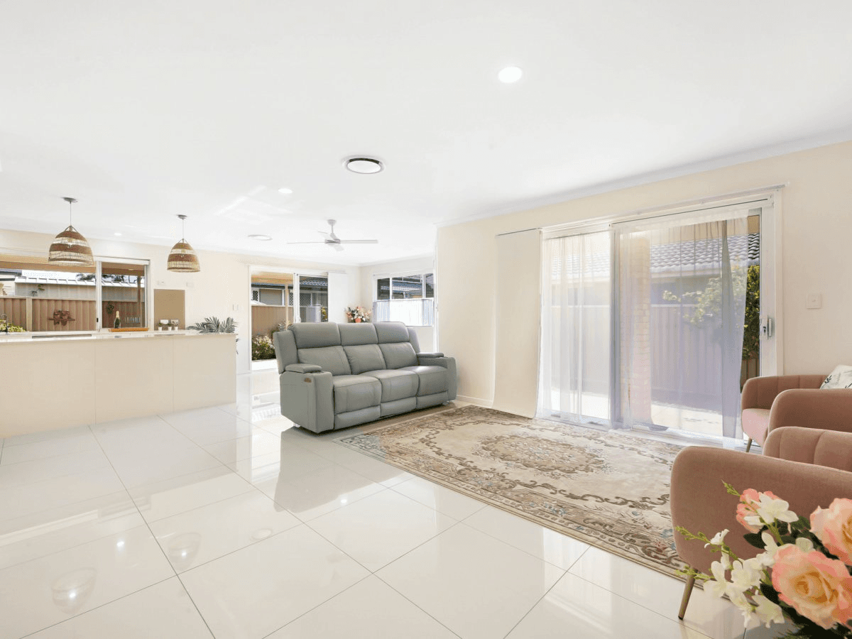 12 Resort Drive, ROBINA, QLD 4226