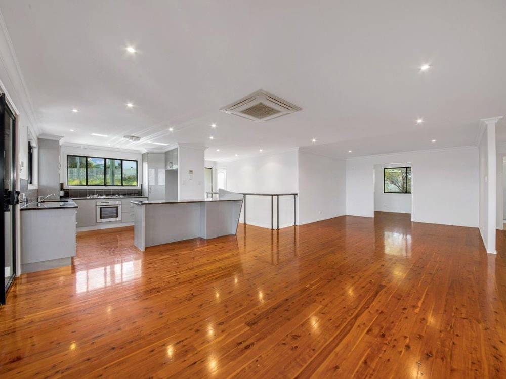 33 Hill Crescent, West Gladstone, QLD 4680