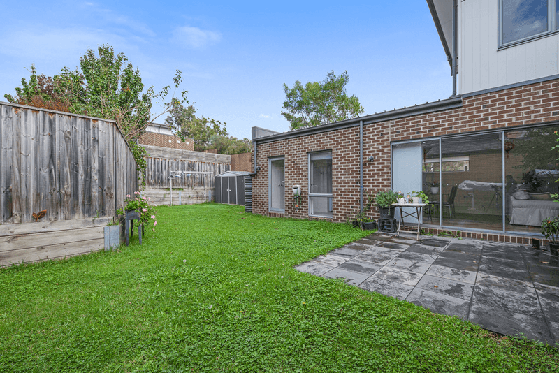 61 Bloom Avenue, WANTIRNA SOUTH, VIC 3152