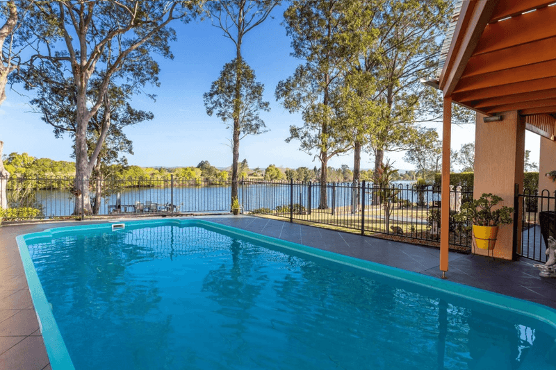 1 Gregory Close, Taree, NSW 2430