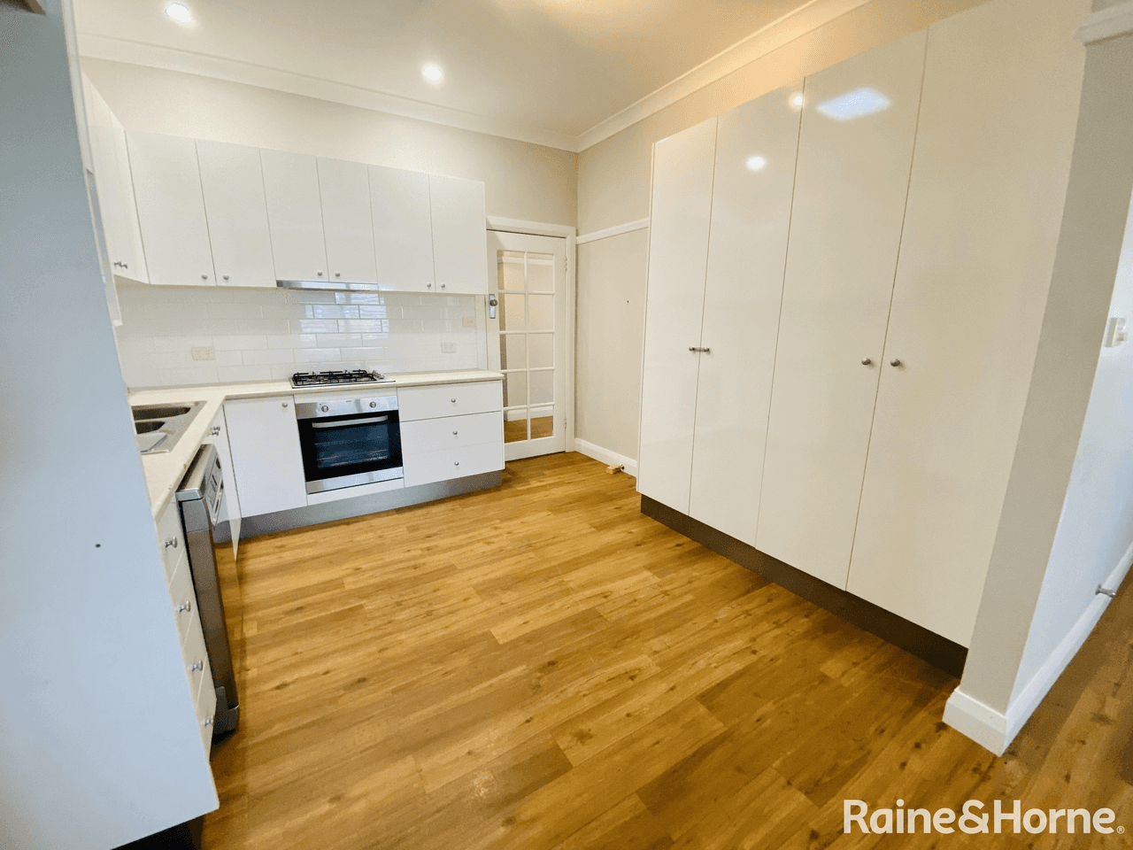 9761A Henry Parkes Way, PARKES, NSW 2870