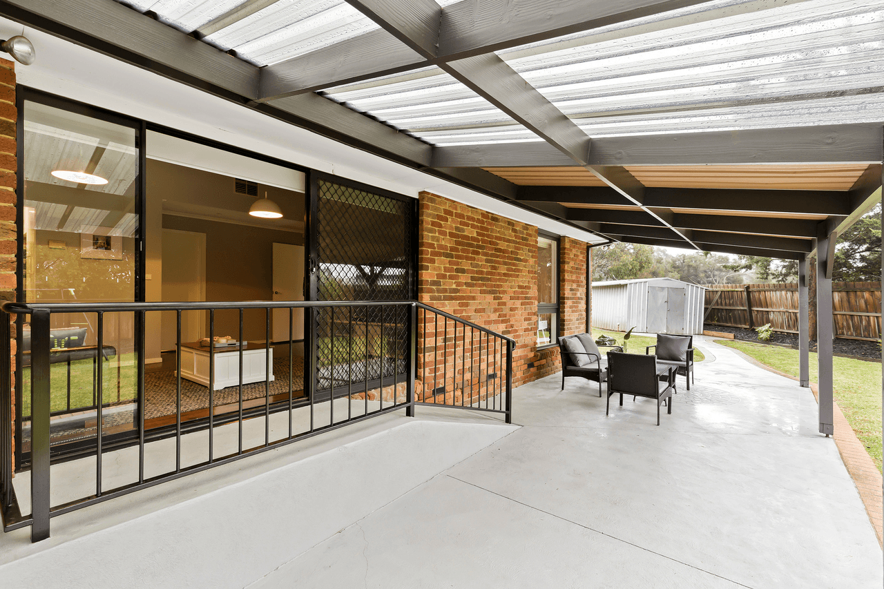 14 Colton Close, Greenvale, VIC 3059