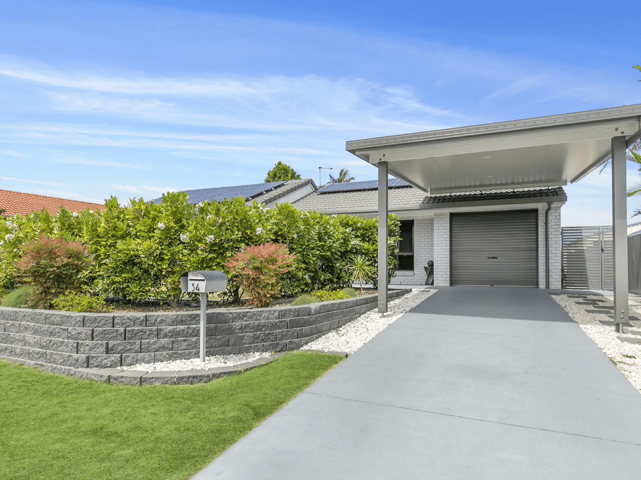 54 Lachlan Crescent, SANDSTONE POINT, QLD 4511