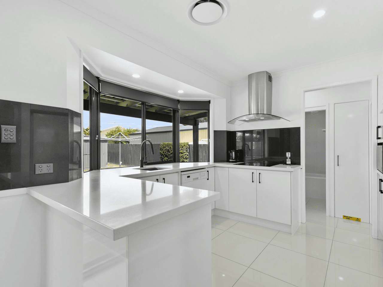 54 Lachlan Crescent, SANDSTONE POINT, QLD 4511