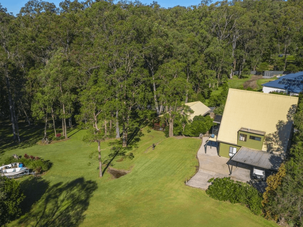 22 Tarrant Drive, MUDGEERABA, QLD 4213