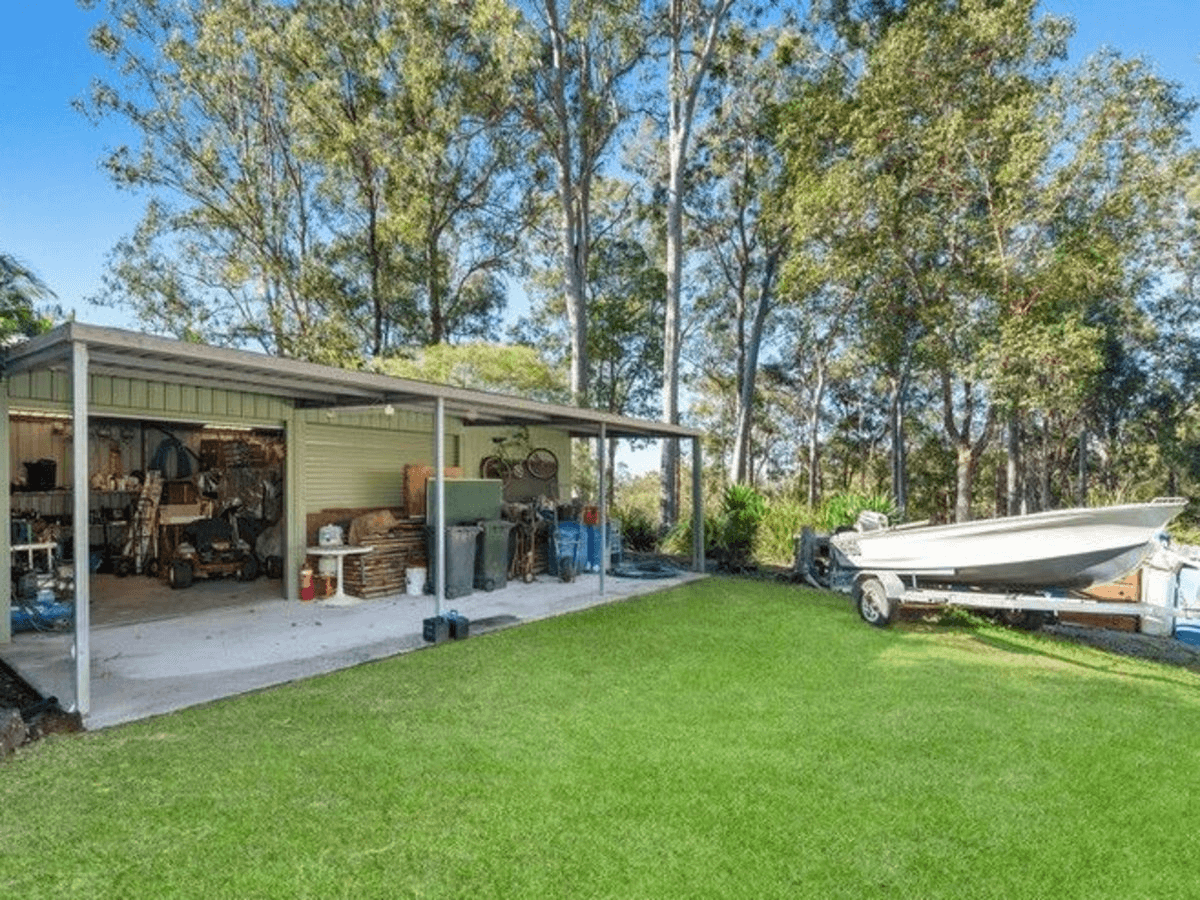 22 Tarrant Drive, MUDGEERABA, QLD 4213