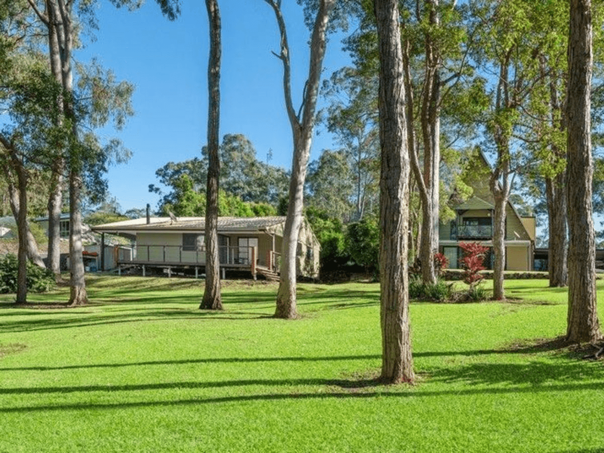 22 Tarrant Drive, MUDGEERABA, QLD 4213