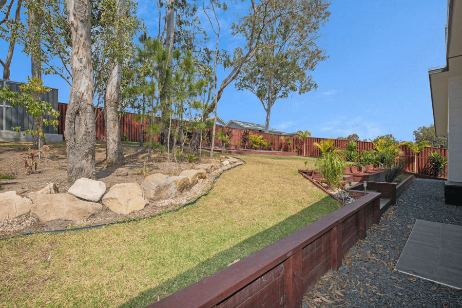 8 Josephine Road, COOMERA WATERS, QLD 4209