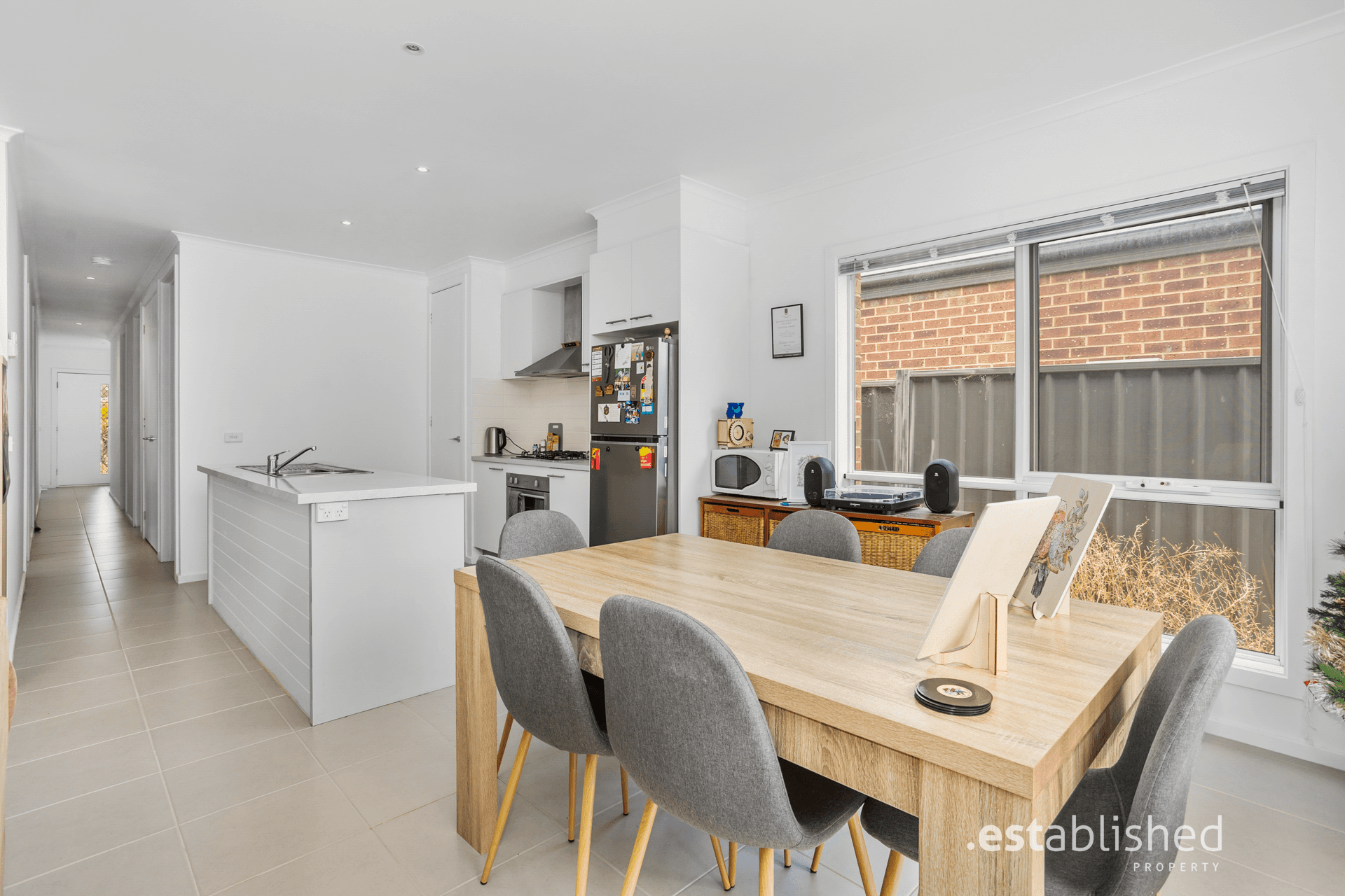 4 Hoddle Link, MANOR LAKES, VIC 3024