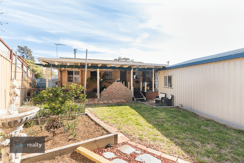 10 Jordan Pl, Queanbeyan West, NSW 2620