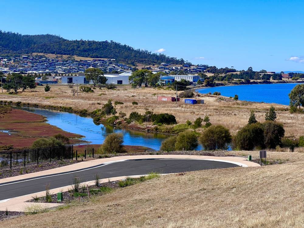 12 Enchantress Street, Rokeby, TAS 7019