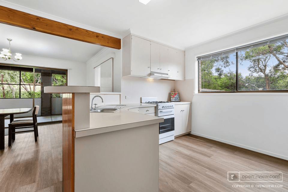 3 McMinn Court, MARENGO, VIC 3233