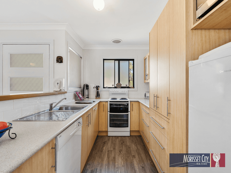 11 Watt Street, WINDERMERE PARK, NSW 2264