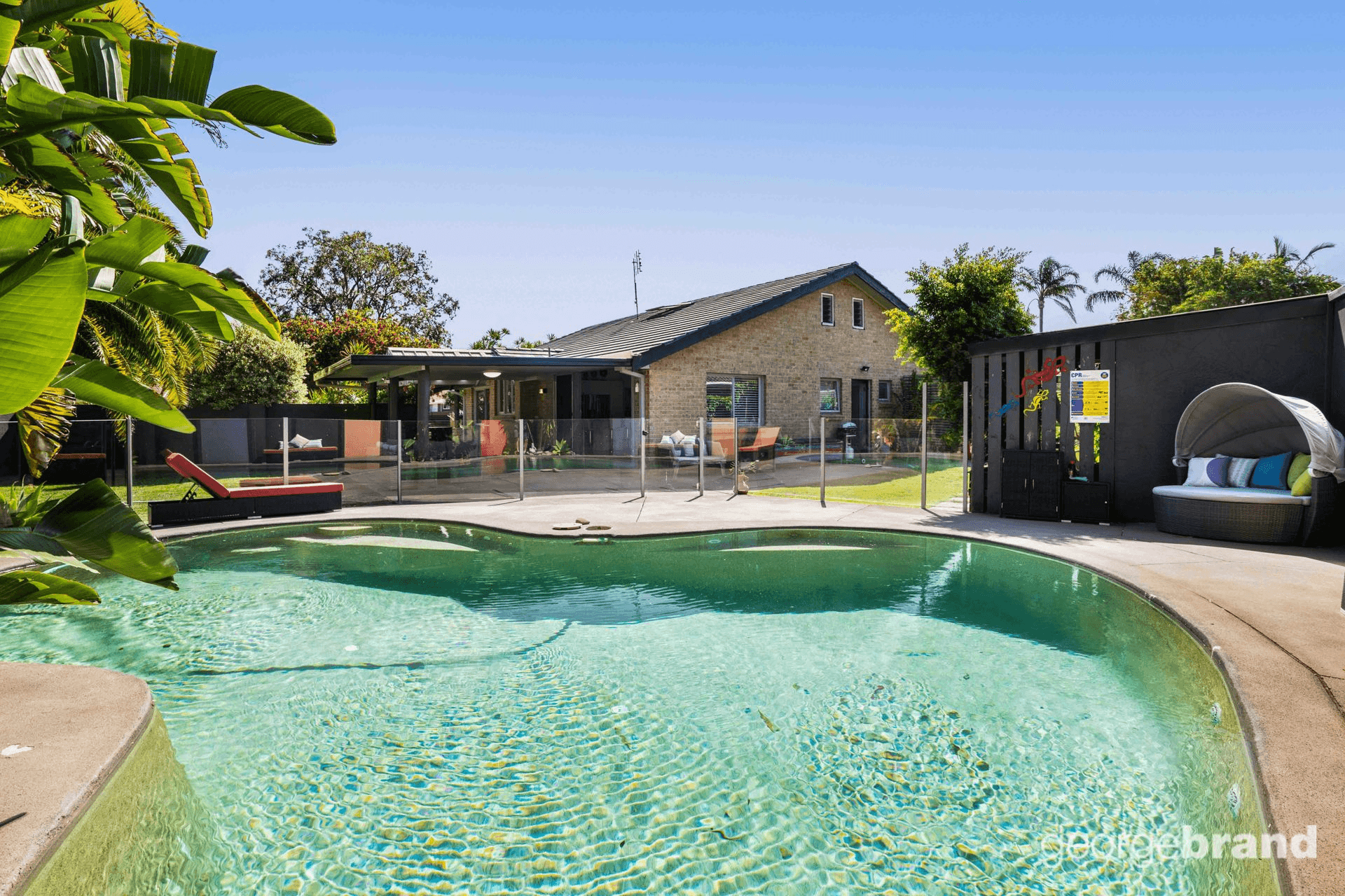 9 Rodney Close, LAKE MUNMORAH, NSW 2259