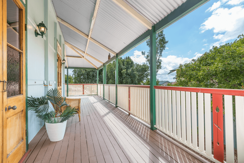 111 Glebe Road, SILKSTONE, QLD 4304