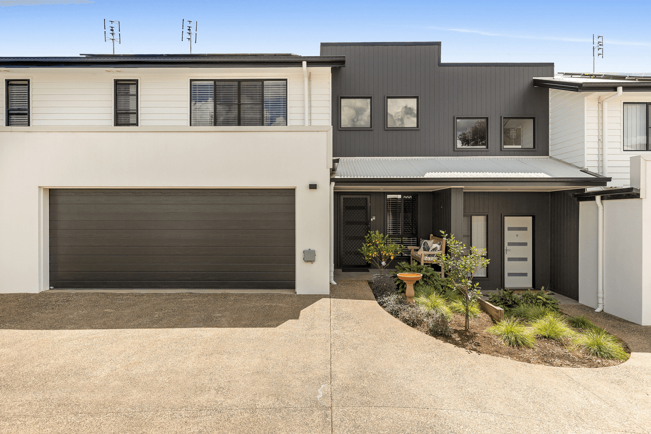 7/319A Bridge Street, NEWTOWN, QLD 4350