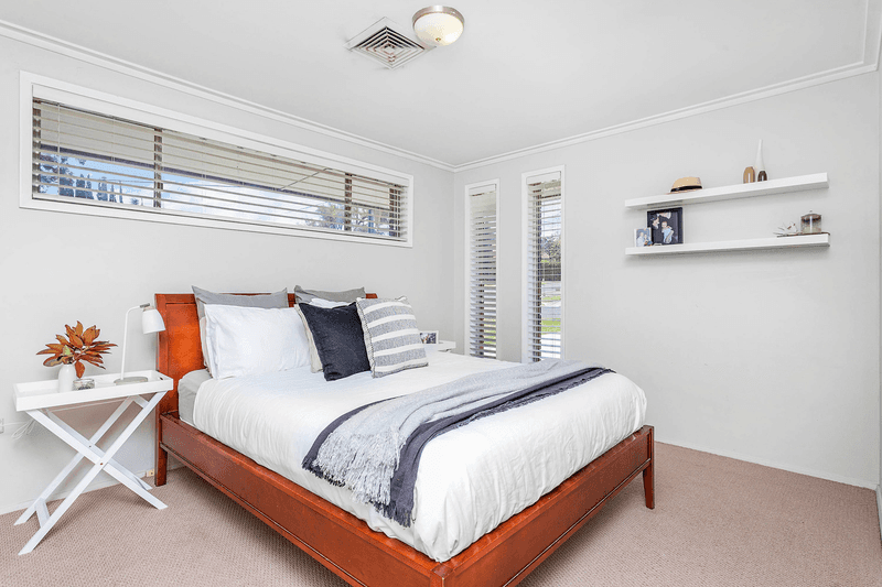 1 Burbank Avenue, East Hills, NSW 2213