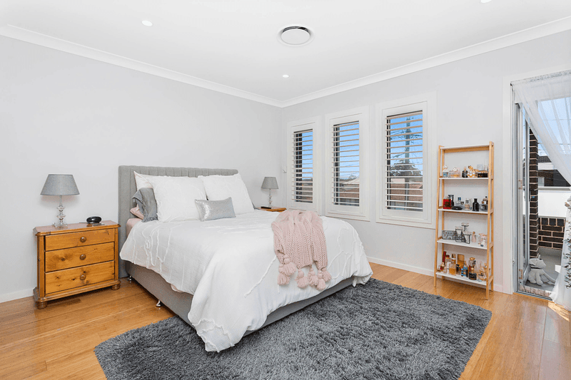 6 Grieve Crescent, Milperra, NSW 2214