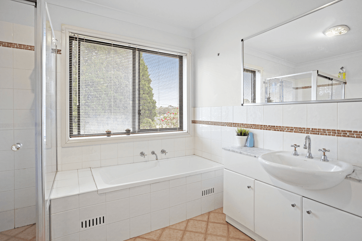 19 Kensington Place, MARDI, NSW 2259