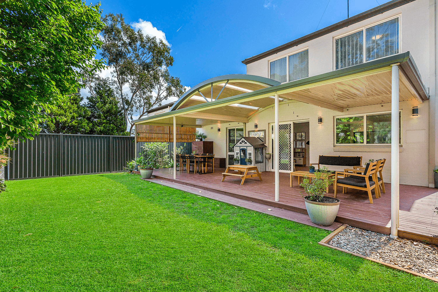 50 Eucalyptus Court, Picnic Point, NSW 2213