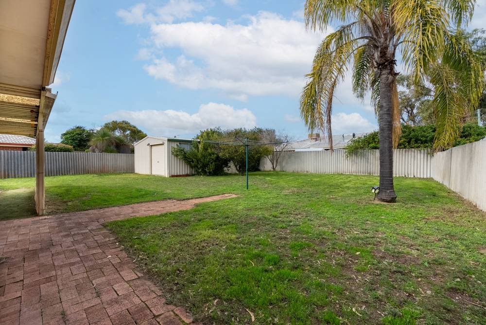 15 Voyager Court, COOLOONGUP, WA 6168