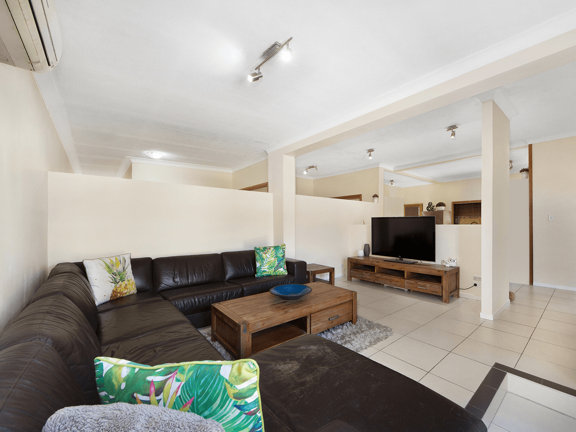 219 Cotlew Street, Ashmore, QLD 4214