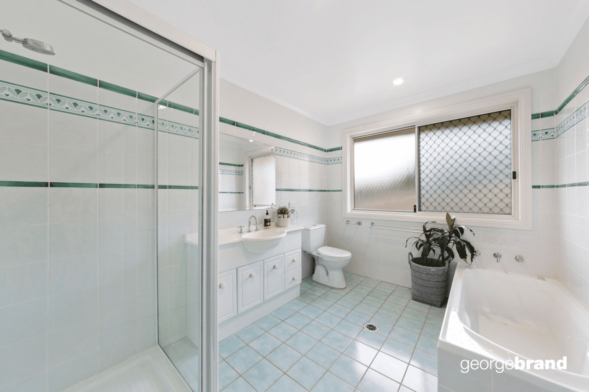 11 Mount Place, Green Point, NSW 2251