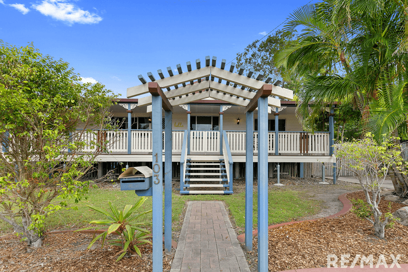 103 Limpus Street, Urangan, QLD 4655