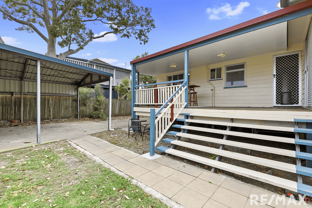 103 Limpus Street, Urangan, QLD 4655