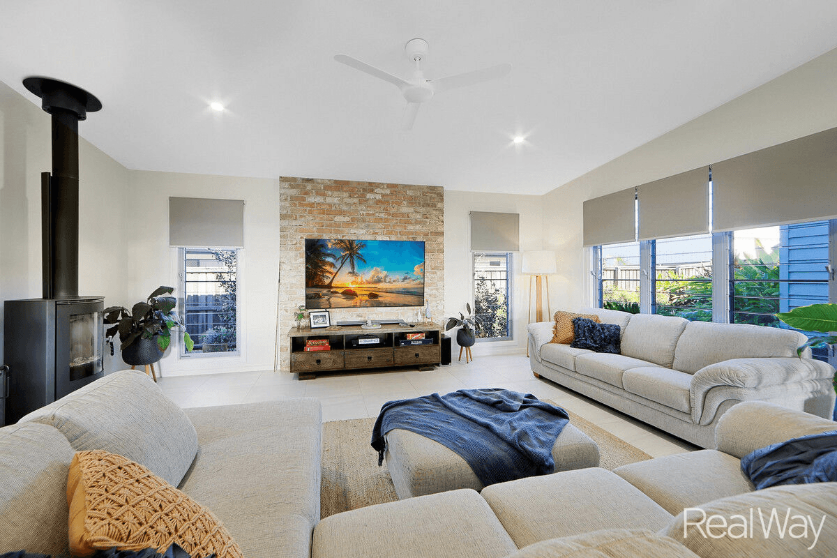 12 Hayman Place, Innes Park, QLD 4670