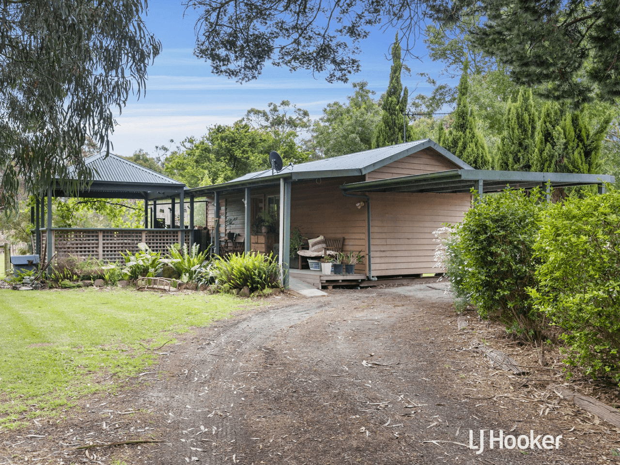 5715 Bass Highway, INVERLOCH, VIC 3996