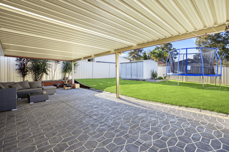 17 Everitt Place, Watanobbi, NSW 2259