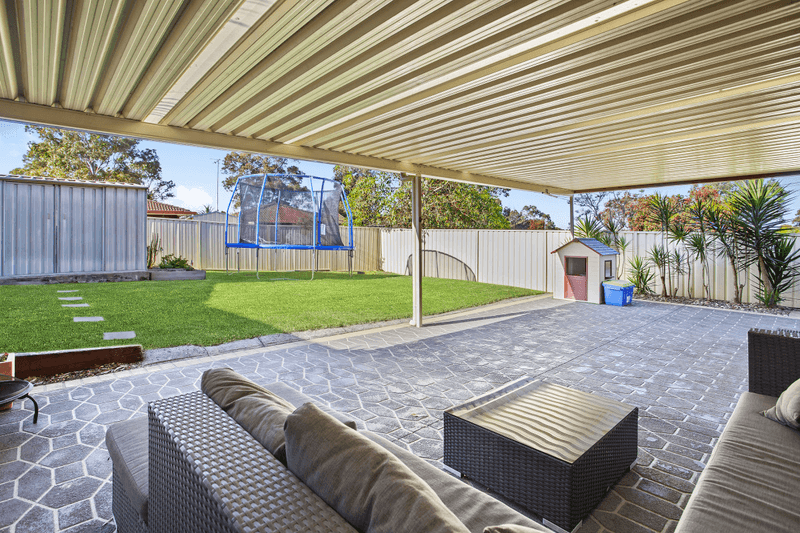 17 Everitt Place, Watanobbi, NSW 2259