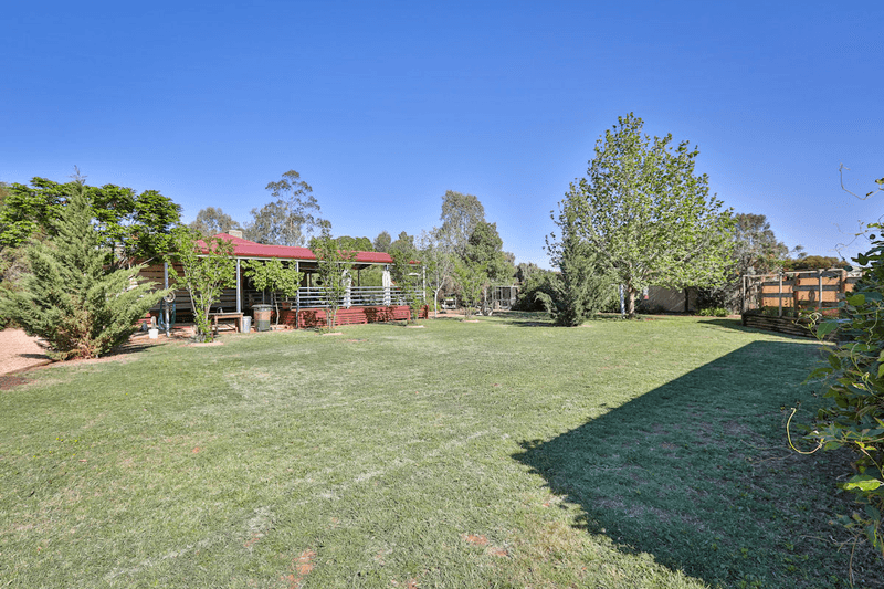 1814 Silver City Highway, DARETON, NSW 2717