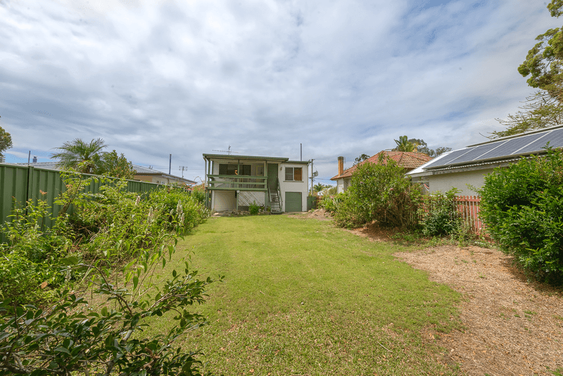 48 Muir Street, LABRADOR, QLD 4215