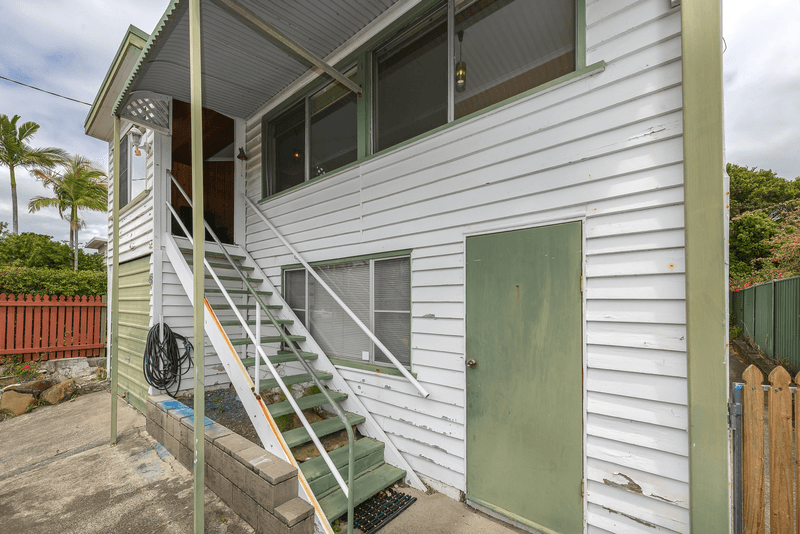 48 Muir Street, LABRADOR, QLD 4215