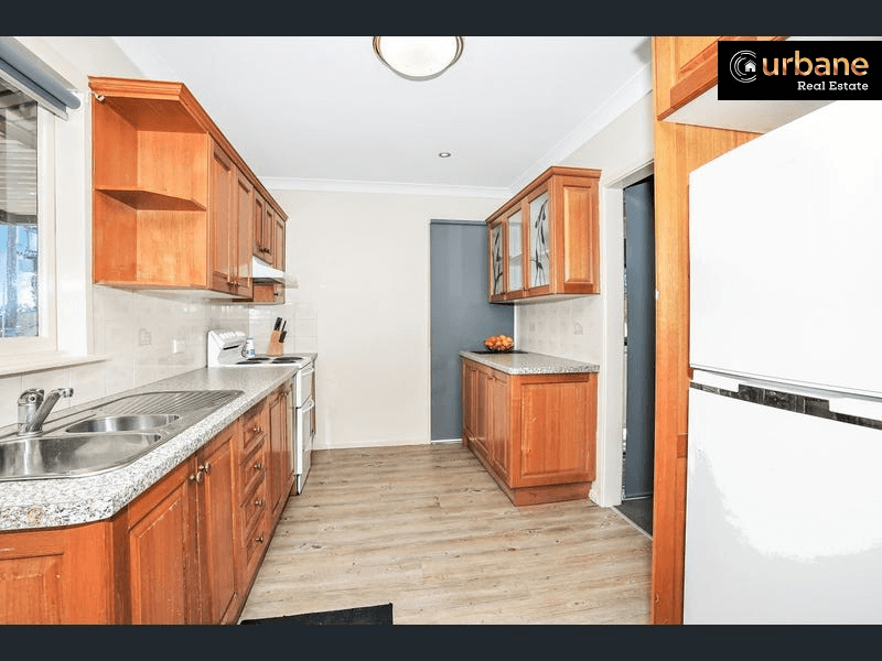 30 Manila Road, LETHBRIDGE PARK, NSW 2770